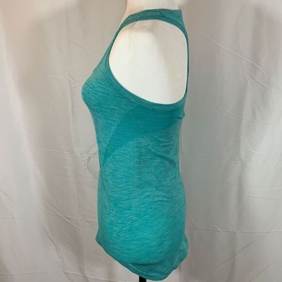 Victoria’s Secret Sport Turquoise Athletic Tank Top - Picture 3 of 6